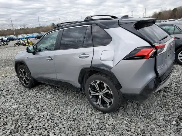 JTMFB3FV3MD074472 2021 TOYOTA RAV 4 - Image 2