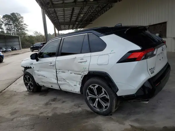 JTMFB3FV5MD045961 2021 TOYOTA RAV 4 - Image 2