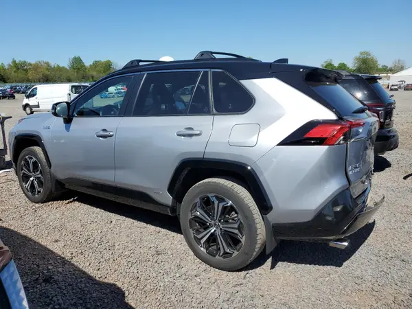 JTMFB3FV5ND094000 2022 TOYOTA RAV 4 - Image 2