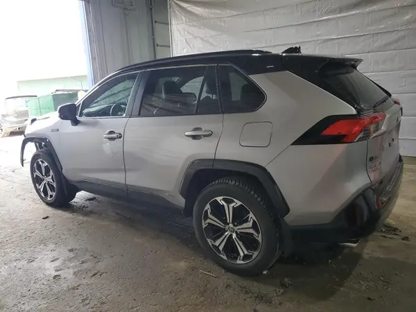 JTMFB3FV6MD015822 2021 TOYOTA RAV 4 - Image 2