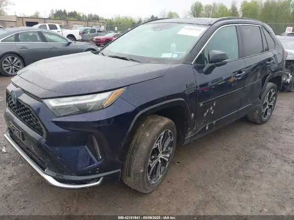 JTMFB3FV7PD155995 2023 TOYOTA RAV 4 - Image 2