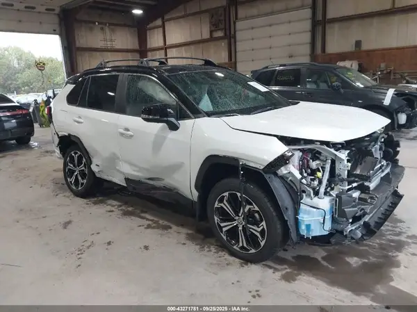 JTMFB3FV8SD274521 2025 TOYOTA RAV 4 - Image 1