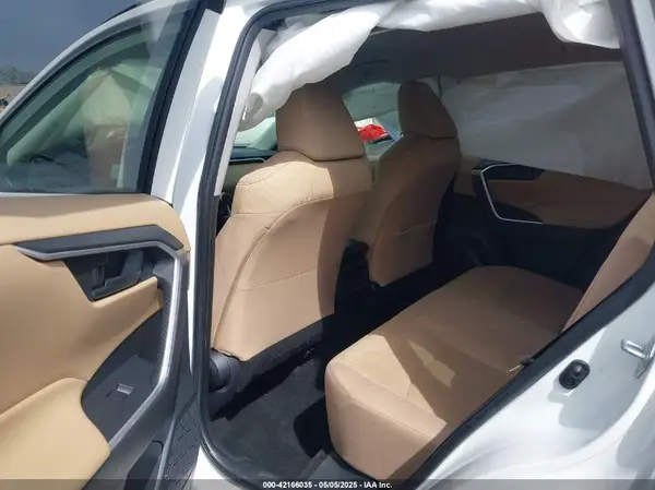 JTMG1RFV4KD022825 2019 TOYOTA RAV 4 - Image 8