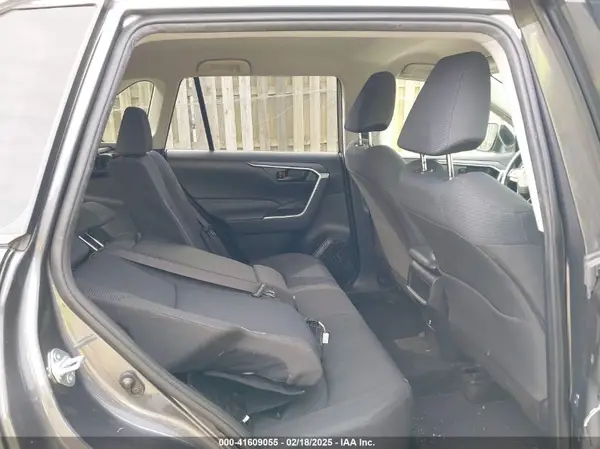 JTMG1RFV7KD017764 2019 TOYOTA RAV 4 - Image 8