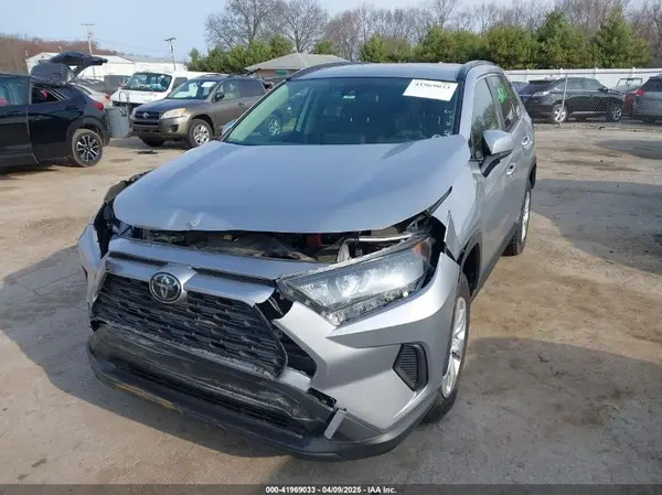 JTMG1RFVXKD012252 2019 TOYOTA RAV 4 - Image 2