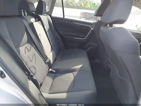 JTMG1RFVXKD012252 2019 TOYOTA RAV 4 - Image 8