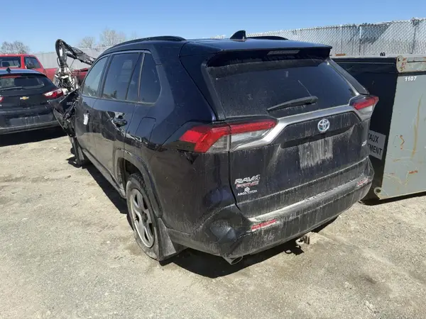 JTMGB3FV2MD010234 2021 TOYOTA RAV 4 - Image 2