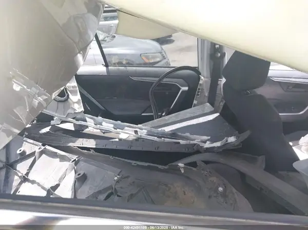 JTMH1RFV2KD028532 2019 TOYOTA RAV 4 - Image 8
