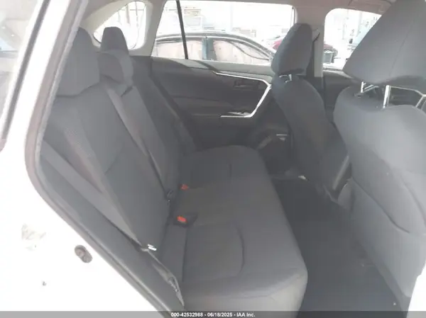 JTMH1RFV2KD502351 2019 TOYOTA RAV 4 - Image 8