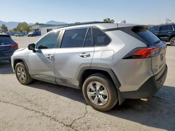 JTMH1RFV7KJ006169 2019 TOYOTA RAV 4 - Image 2