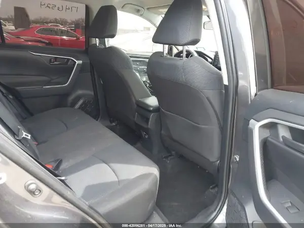 JTMH1RFV8KJ008304 2019 TOYOTA RAV 4 - Image 8