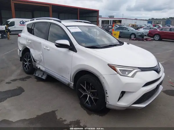 JTMJFREV0GD180076 2016 TOYOTA RAV 4 - Image 1