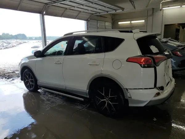 JTMJFREV0GD190302 2016 TOYOTA RAV 4 - Image 2