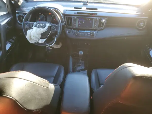 JTMJFREV0JD240073 2018 TOYOTA RAV 4 - Image 8
