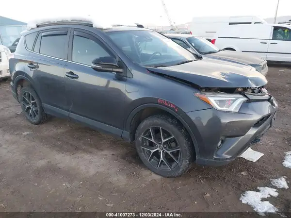 JTMJFREV0JJ228975 2018 TOYOTA RAV 4 - Image 1