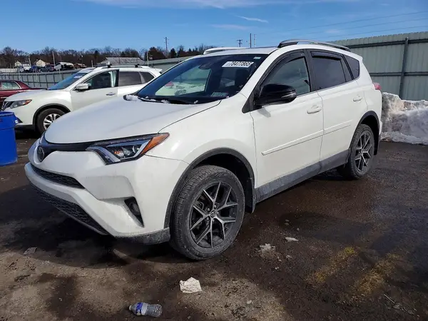 JTMJFREV0JJ727808 2018 TOYOTA RAV 4 - Image 1