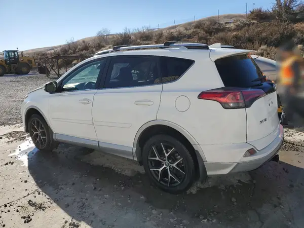 JTMJFREV1GJ053693 2016 TOYOTA RAV 4 - Image 2