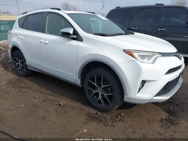 JTMJFREV1GJ071532 2016 TOYOTA RAV 4 - Image 1