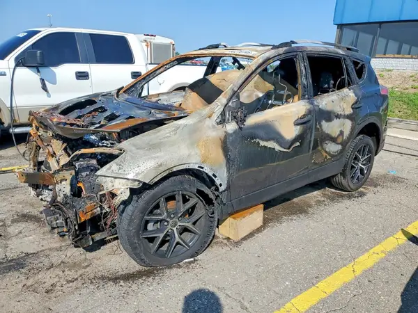 JTMJFREV1JJ176739 2018 TOYOTA RAV 4 - Image 1