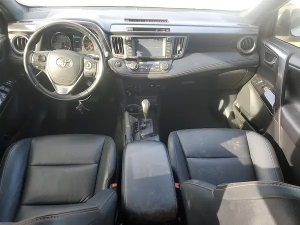 JTMJFREV3HJ143235 2017 TOYOTA RAV 4 - Image 8