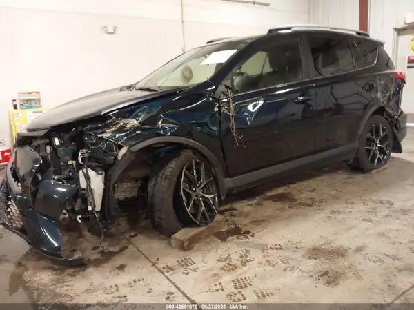 JTMJFREV3HJ703903 2017 TOYOTA RAV 4 - Image 2