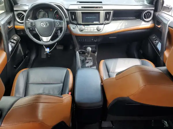 JTMJFREV3HJ710737 2017 TOYOTA RAV 4 - Image 8