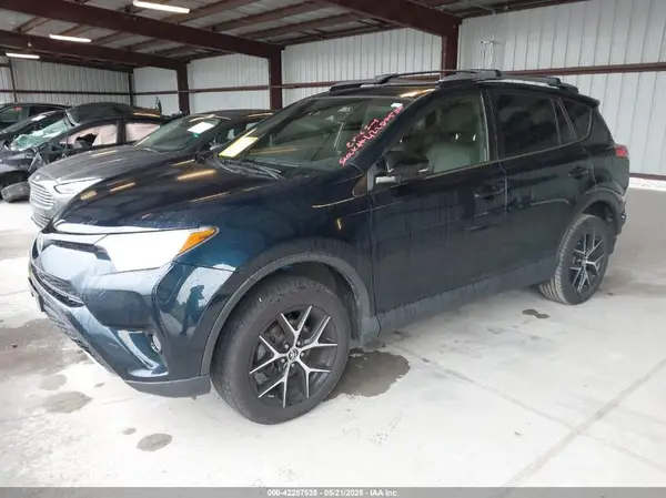 JTMJFREV4JJ234004 2018 TOYOTA RAV 4 - Image 2