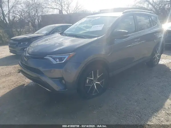 JTMJFREV5HJ704650 2017 TOYOTA RAV 4 - Image 2