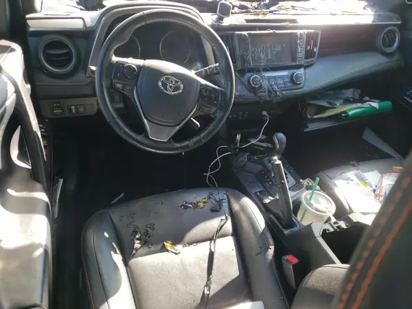 JTMJFREV5JJ221584 2018 TOYOTA RAV 4 - Image 8