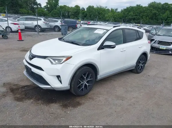 JTMJFREV6GJ054516 2016 TOYOTA RAV 4 - Image 2