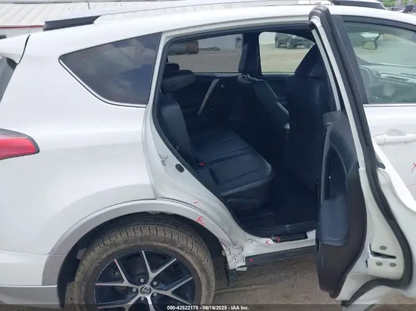 JTMJFREV6GJ054516 2016 TOYOTA RAV 4 - Image 8
