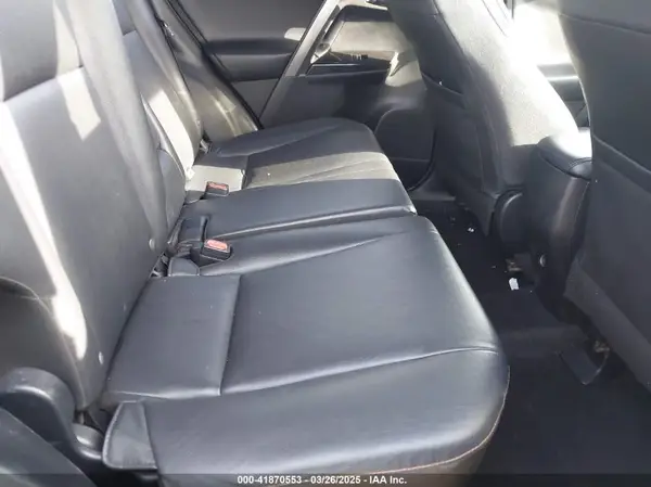 JTMJFREV7JD237235 2018 TOYOTA RAV 4 - Image 8