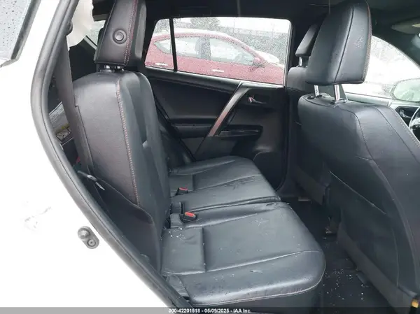 JTMJFREV7JJ748669 2018 TOYOTA RAV 4 - Image 8