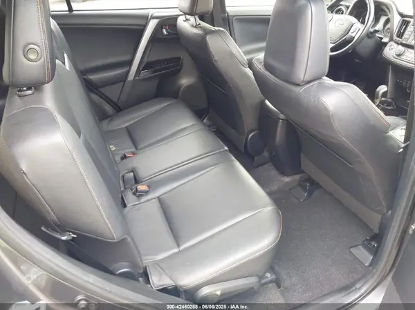 JTMJFREV9GJ069074 2016 TOYOTA RAV 4 - Image 8