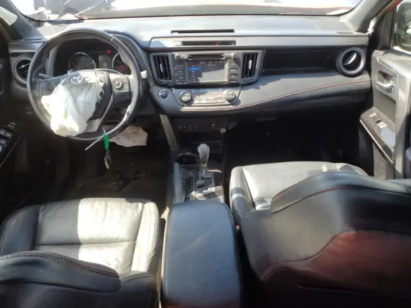JTMJFREV9GJ074047 2016 TOYOTA RAV 4 - Image 8