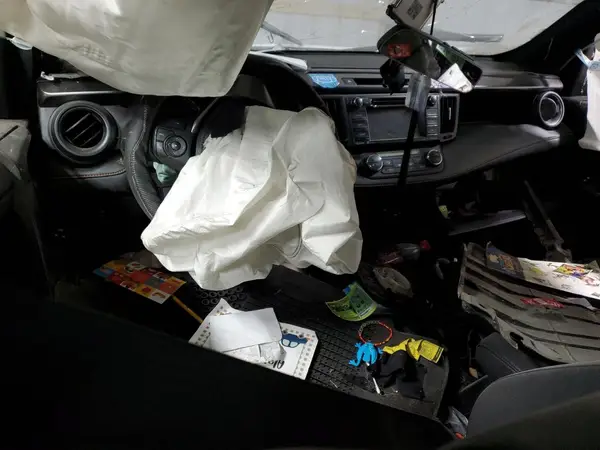 JTMJFREV9JJ188590 2018 TOYOTA RAV 4 - Image 8