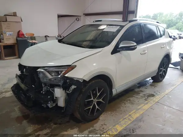 JTMJFREVXGD184622 2016 TOYOTA RAV 4 - Image 2