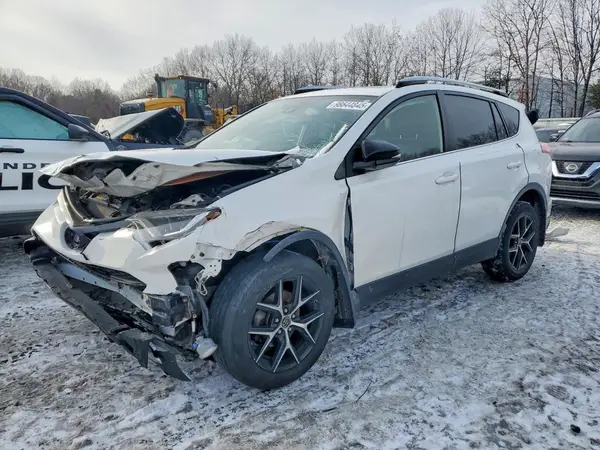 JTMJFREVXHJ141546 2017 TOYOTA RAV 4 - Image 1