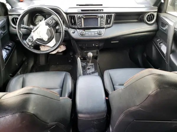 JTMJFREVXJD222941 2018 TOYOTA RAV 4 - Image 8