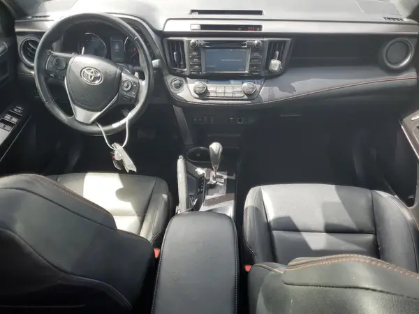 JTMJFREVXJD256779 2018 TOYOTA RAV 4 - Image 8