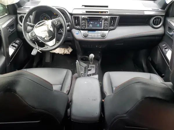 JTMJJREV1HD082979 2017 TOYOTA RAV 4 - Image 8