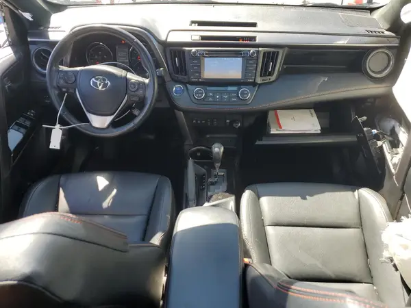 JTMJJREV1HD116807 2017 TOYOTA RAV 4 - Image 8