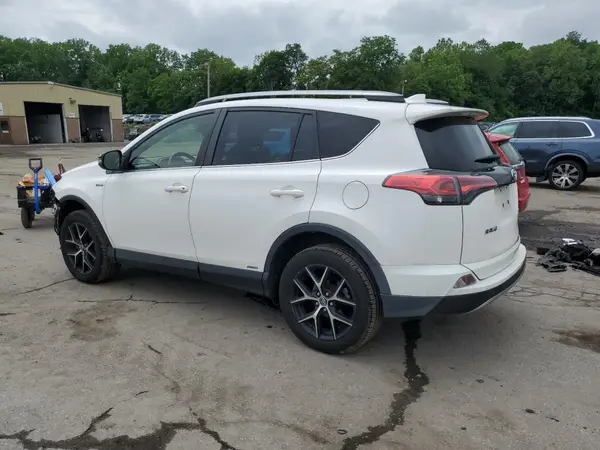 JTMJJREV1JD172042 2018 TOYOTA RAV 4 - Image 2