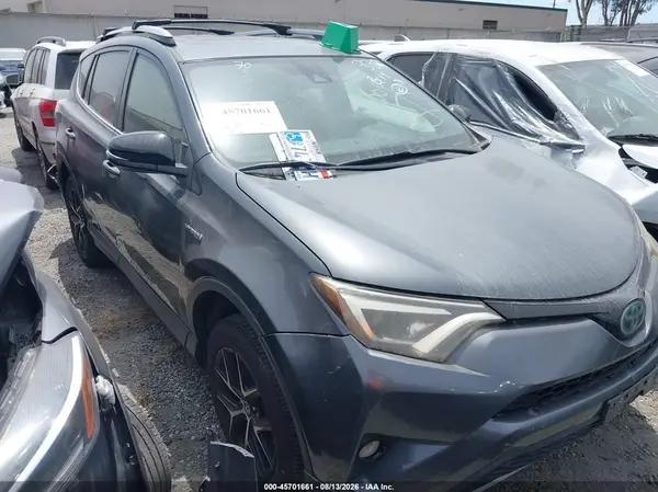 JTMJJREV3JD173774 2018 TOYOTA RAV 4 - Image 1