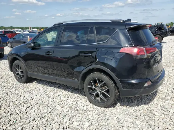 JTMJJREV4HD097945 2017 TOYOTA RAV 4 - Image 2