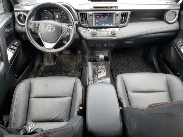 JTMJJREV6HD150614 2017 TOYOTA RAV 4 - Image 8