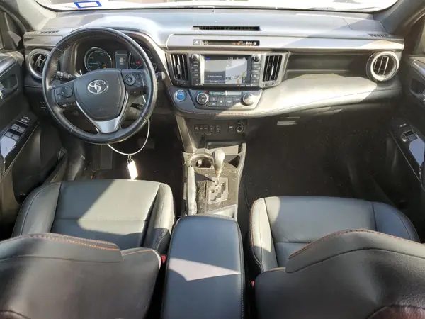 JTMJJREV6JD183229 2018 TOYOTA RAV 4 - Image 8