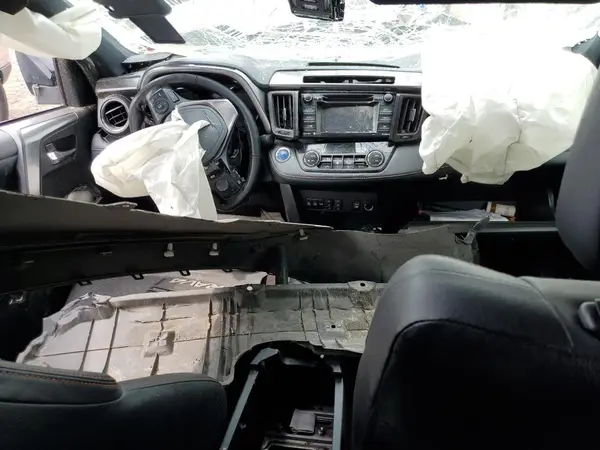 JTMJJREV6JD238570 2018 TOYOTA RAV 4 - Image 8