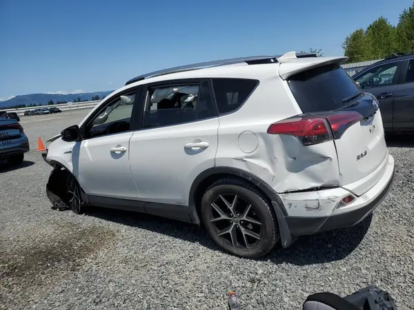 JTMJJREV8HD088634 2017 TOYOTA RAV 4 - Image 2
