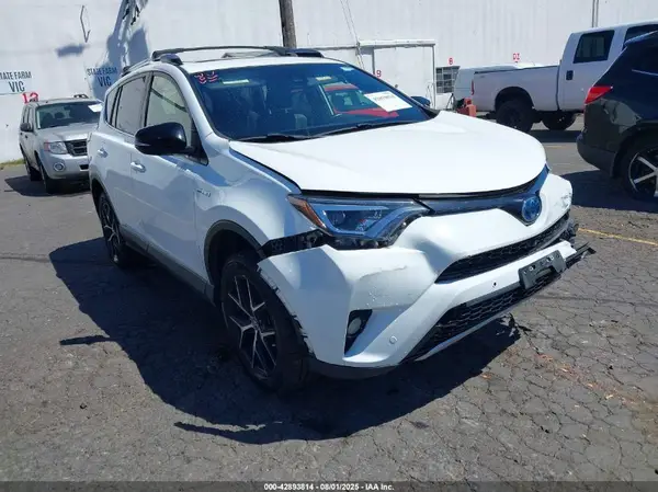 JTMJJREV8JD250915 2018 TOYOTA RAV 4 - Image 1